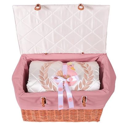 Ivy Swan Quilt-in-a-Basket (Coral)