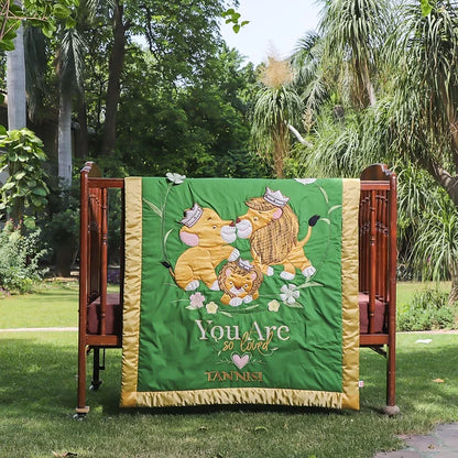 "Lion Family" Quilt and Cushion Set (Green)