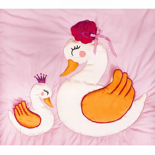 Swan Quilt