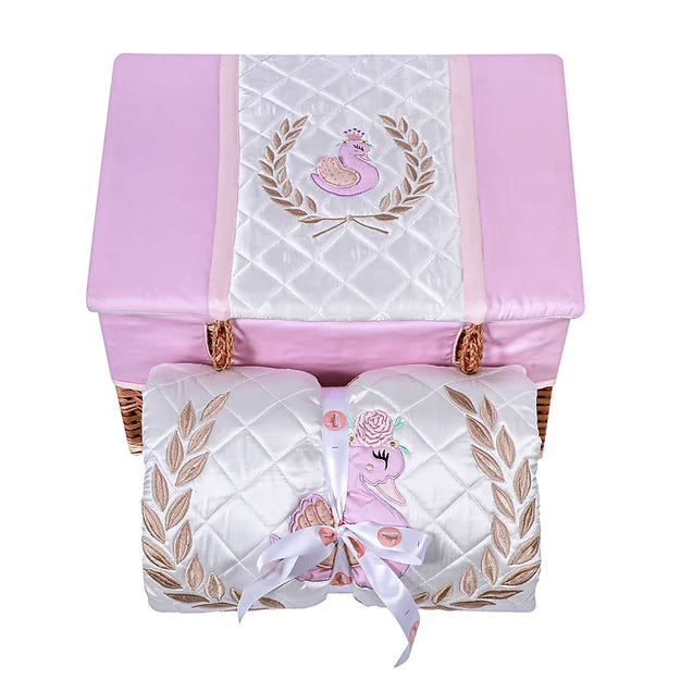 Ivy Swan Quilt-in-a-Basket (Lavender)